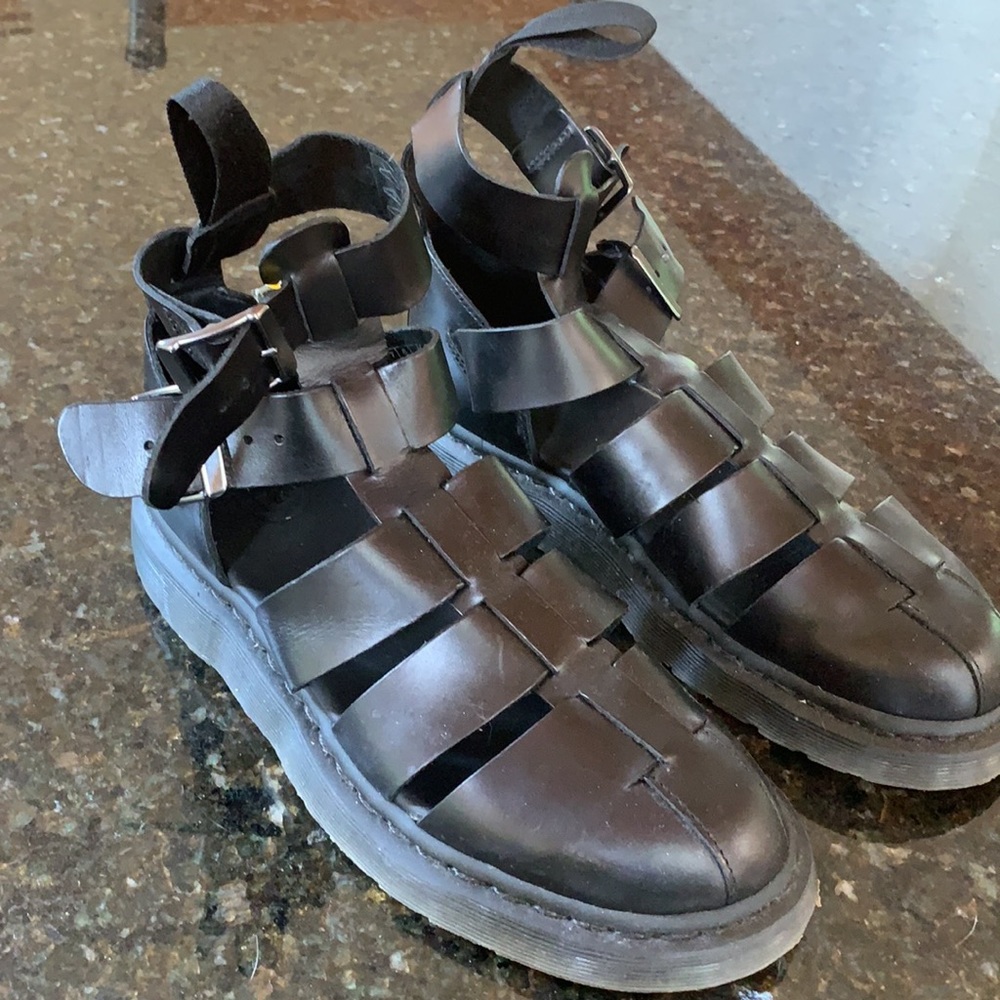 Geraldo Ankle Strap Sandal size 9